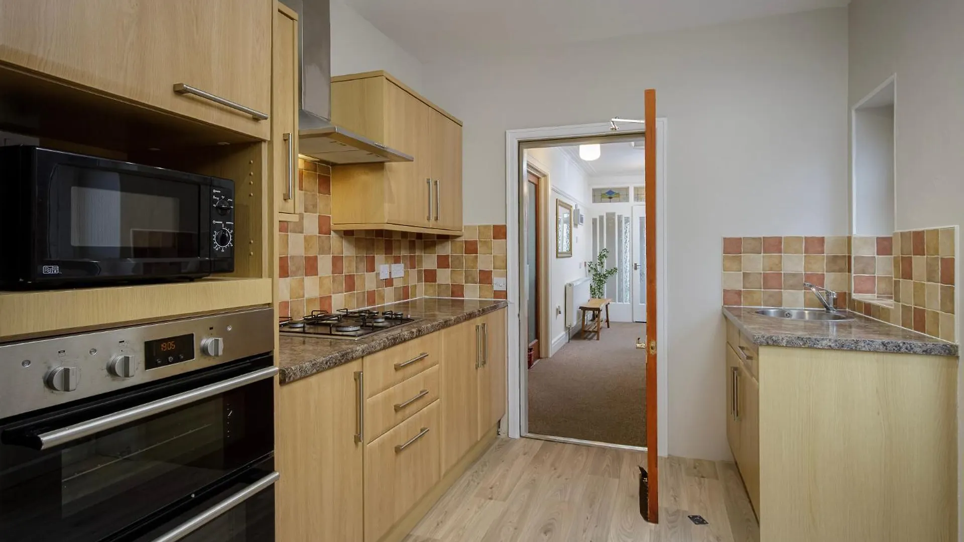 Arnside - Spacious 10-Bedroom Seaside Cottage Blackpool 0*,  United Kingdom