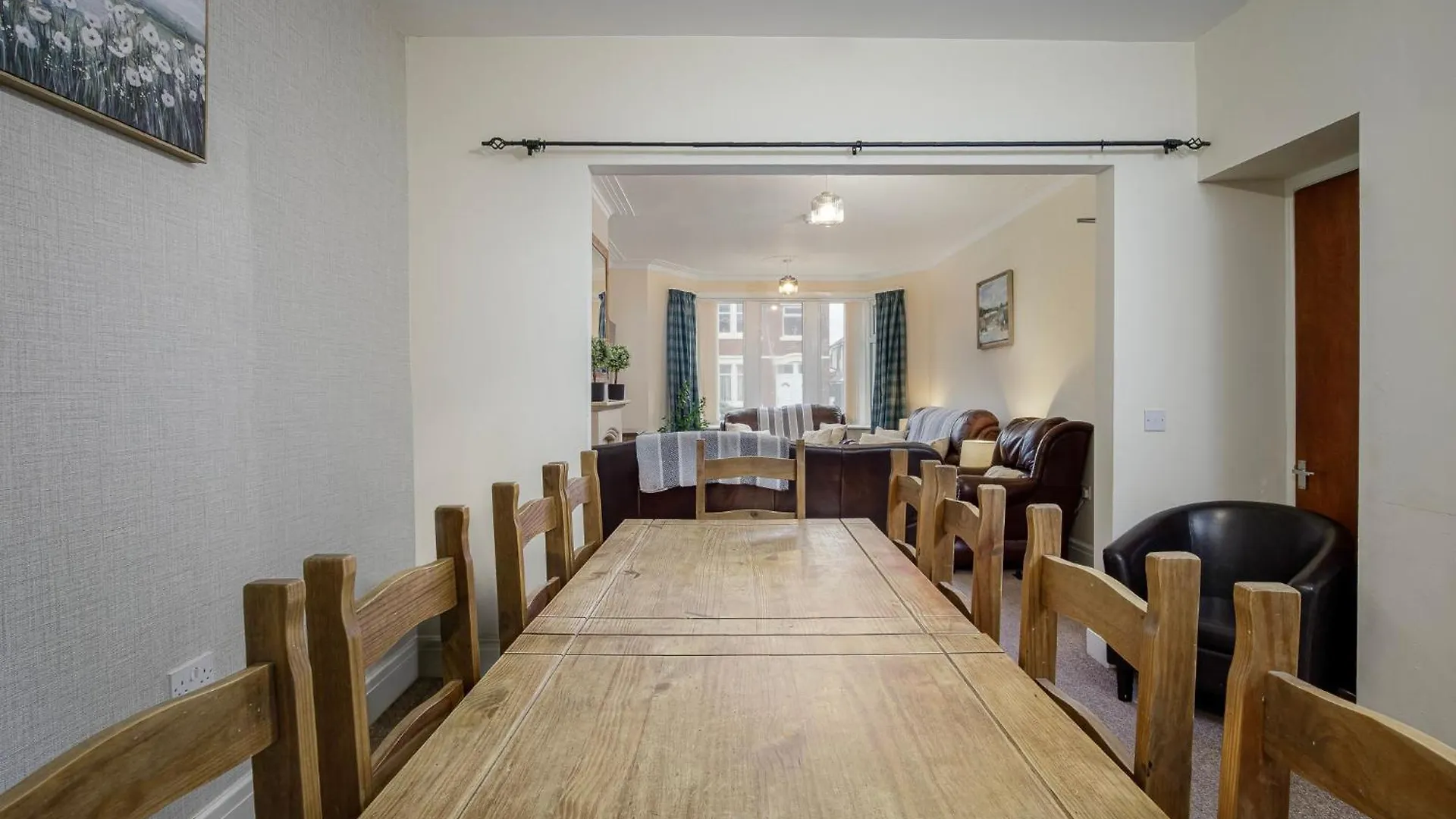 Holiday home Arnside - Spacious 10-Bedroom Seaside Cottage Blackpool