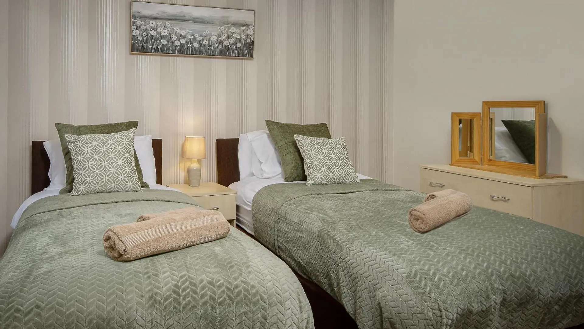 Arnside - Spacious 10-Bedroom Seaside Cottage Blackpool United Kingdom