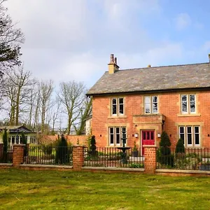  Holiday home Farm